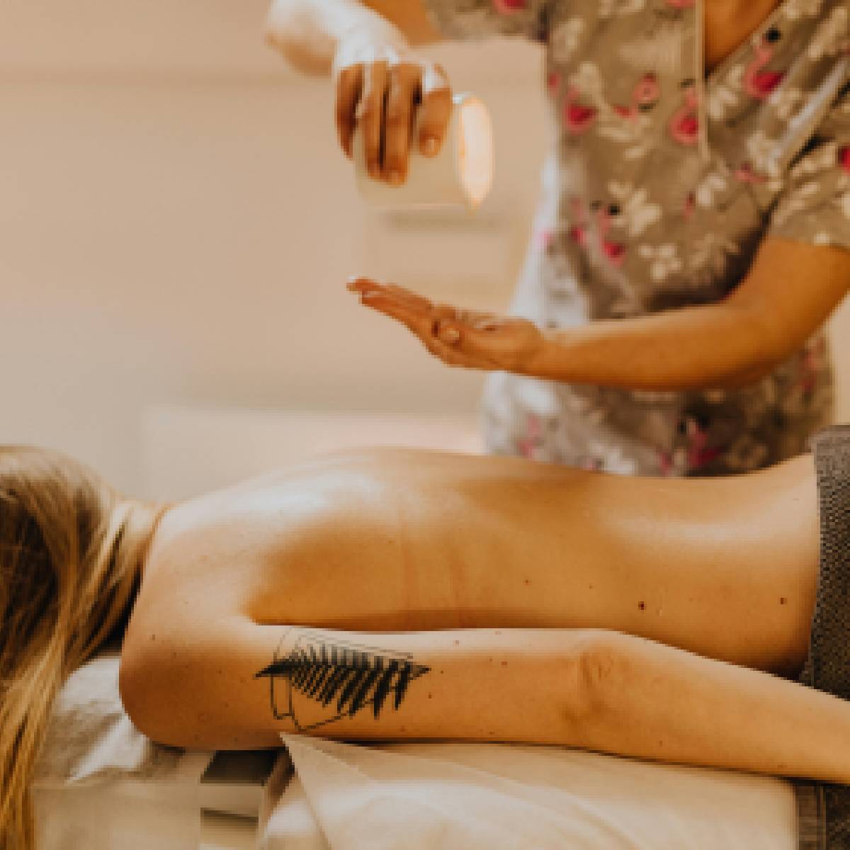 Masaż ze świecą | Białystok | Slow Flow