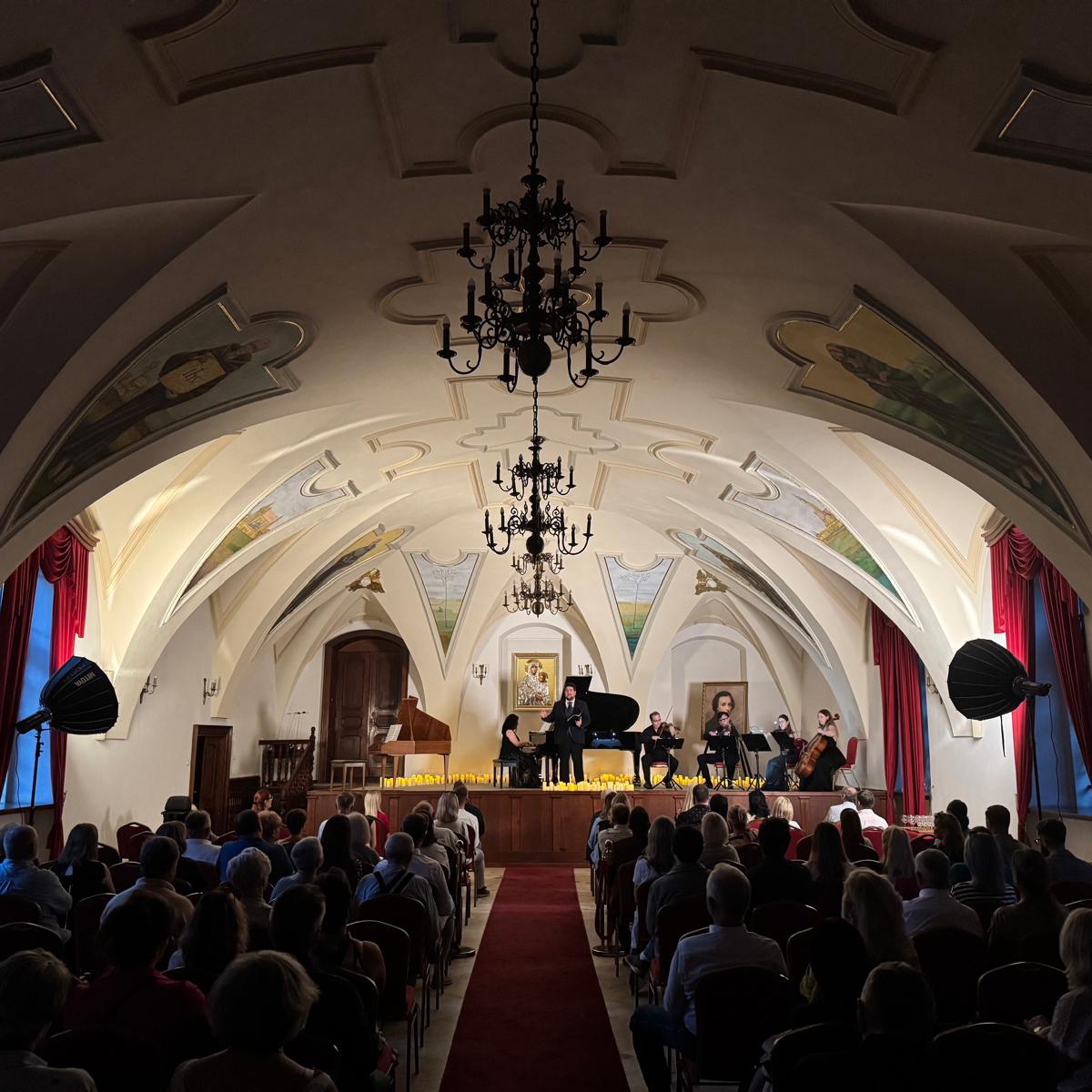 Koncert Muzyczny Życiorys Franka Sinatry | Poznań