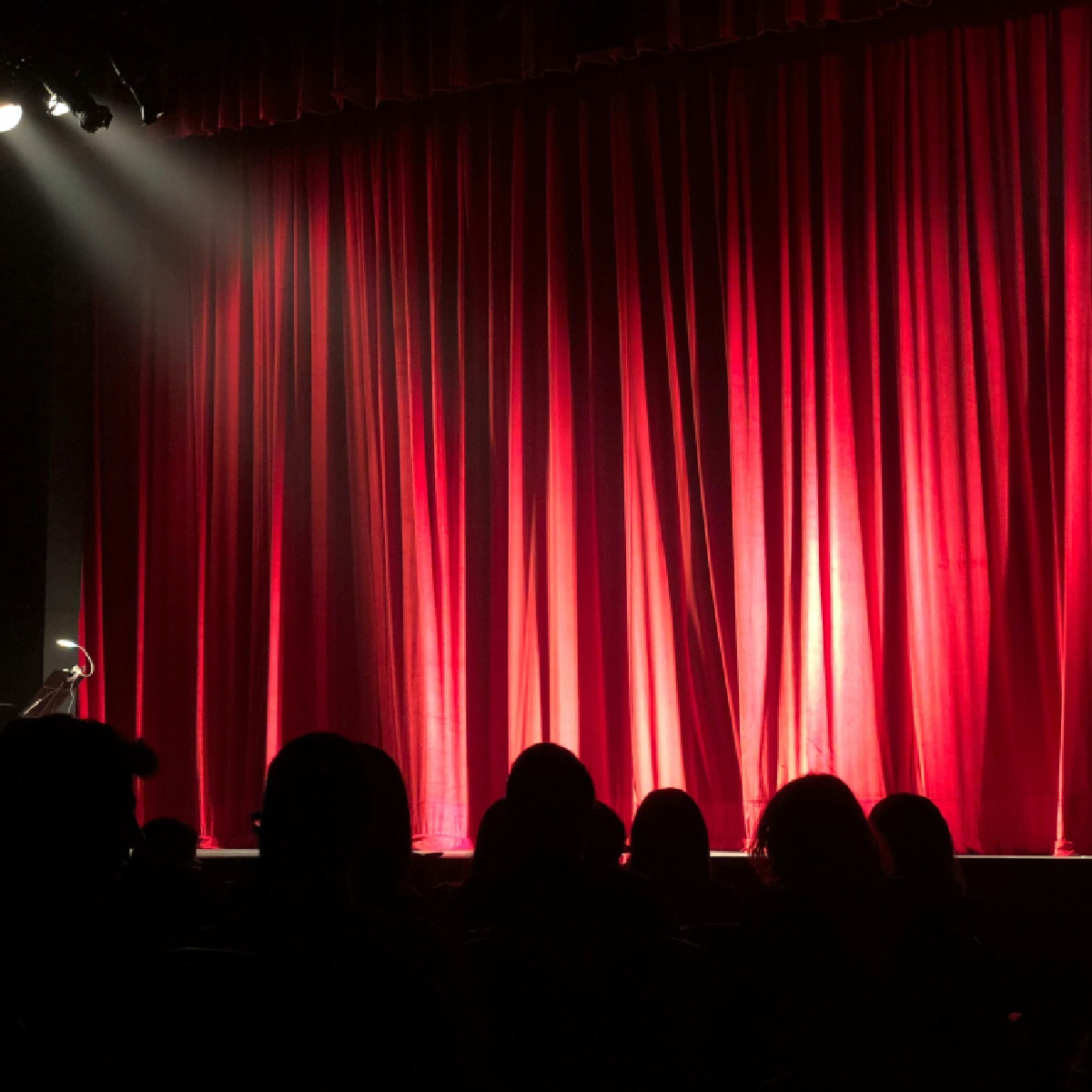 Wieczór w teatrze dla dwojga | Katowice | Teatr Żelazny