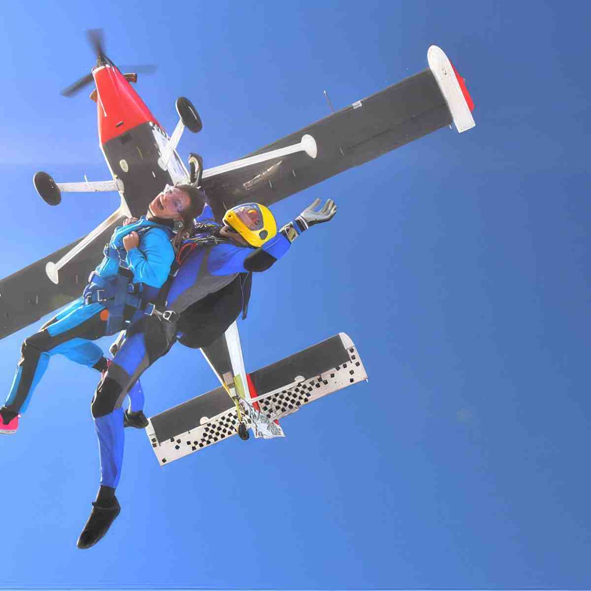 Skok ze spadochronem na prezent | Elbląg (Pruszcz Gdański)