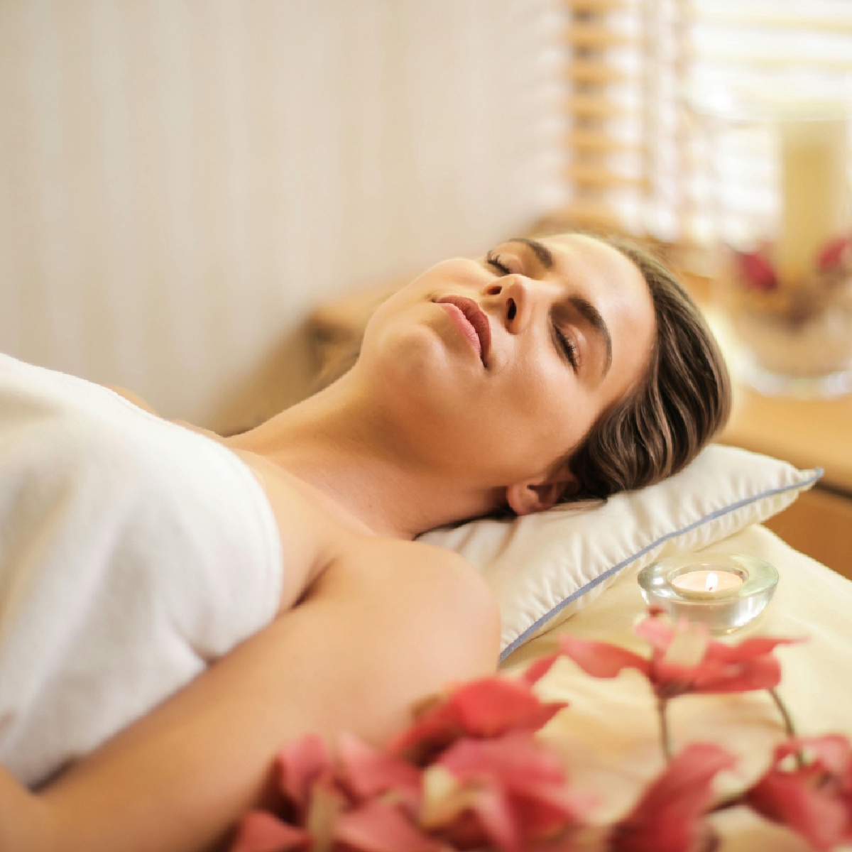 Masaż gorącymi kamieniami | Piastów | Jasmine SPA Piastów