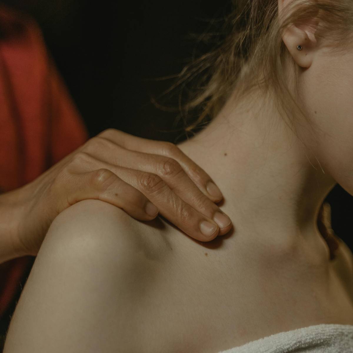 Masaż Twarzy, Szyi i Głowy | Warszawa | Purpur Clinic