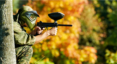 Mężczyzna Podczas Zabawy Paintball