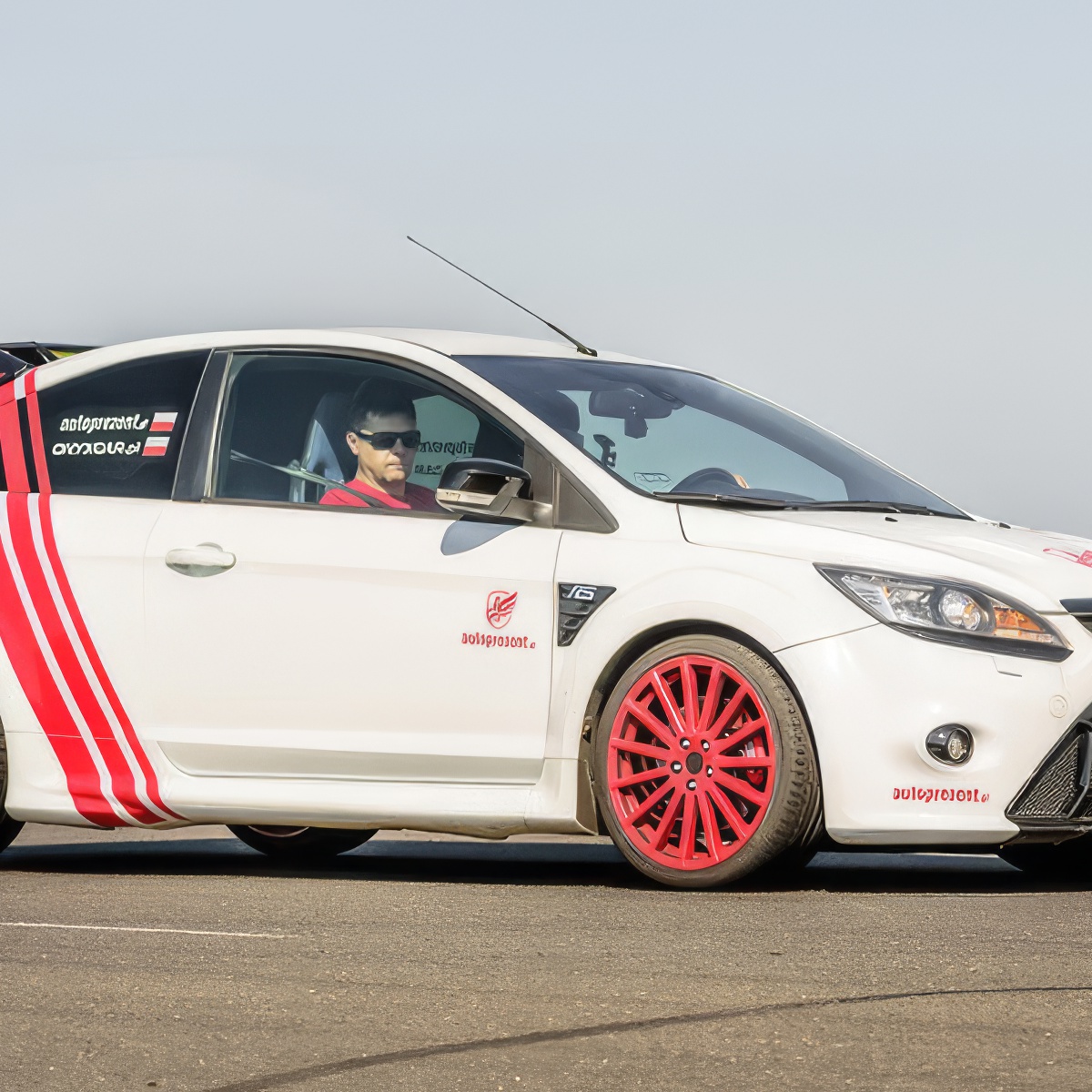 Jazda Fordem Focusem RS | Wiele lokalizacji | AUTOPREZENT