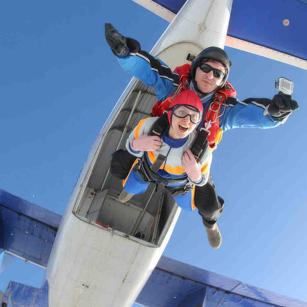 Skok ze spadochronem na prezent | Nowy Targ