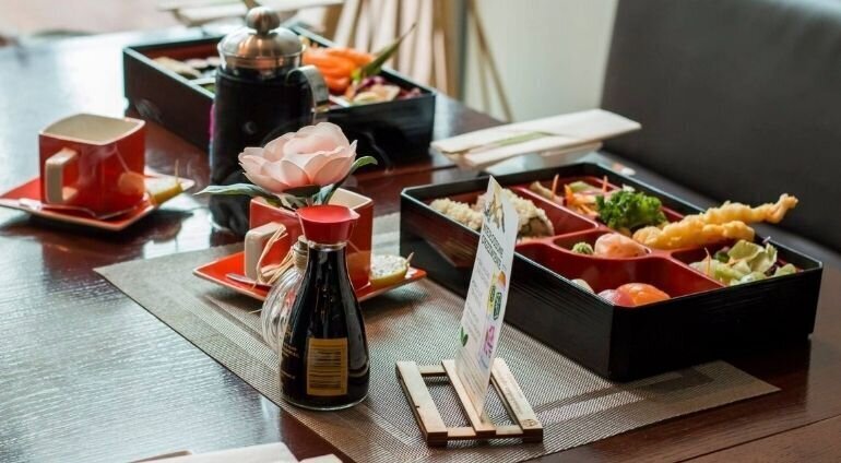 Voucher 200 PLN na sushi z dostawą do domu | Płock | Inari Sushi