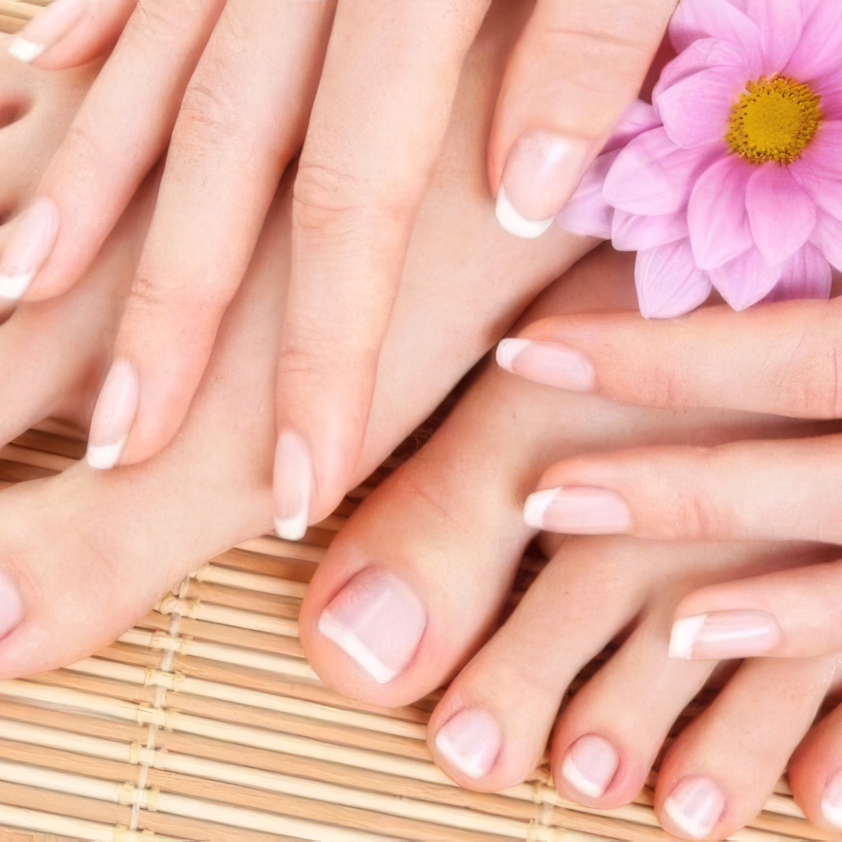 Manicure i pedicure: SPA dla dłoni i stóp | Płock