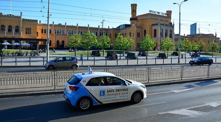 Kurs Bezpiecznej Jazdy | Wrocław