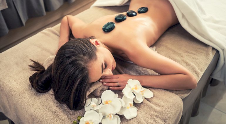 Masaż gorącymi kamieniami | Warszawa (Ursynów) | Samui SPA