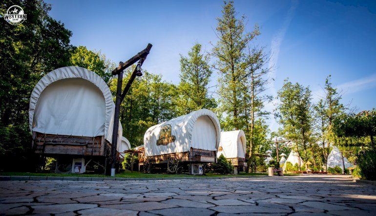 Weekend w wozie kowbojskim na Dzikim Zachodzie | Zator | Western Camp Resort