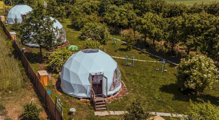 Glamping w Stacji Zieleniec w Nałęczowie | Kazimierz Dolny (Nałęczów) | Glamping Stacja Zieleniec