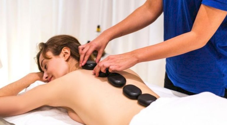 Masaż gorącymi kamieniami | Poznań | Chill City SPA