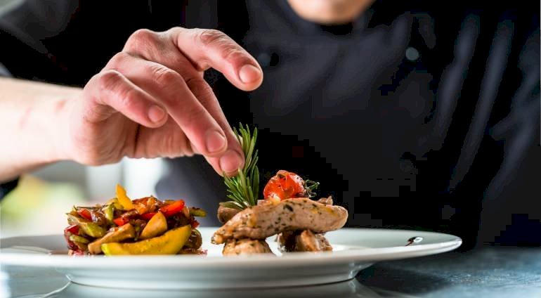 Kolacja w restauracji z Gwiazdką Michelin | Poznań | Restauracja Muga