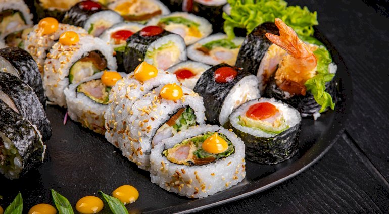 Zestaw sushi dla dwojga | Łódź (ul. Broniewskiego) | Sushi Kushi