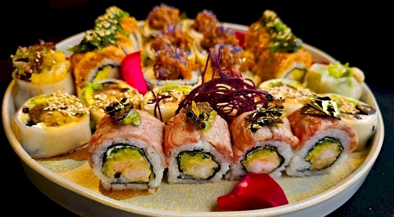 Ekskluzywna kolacja sushi | Poznań | YUGA sushi bar