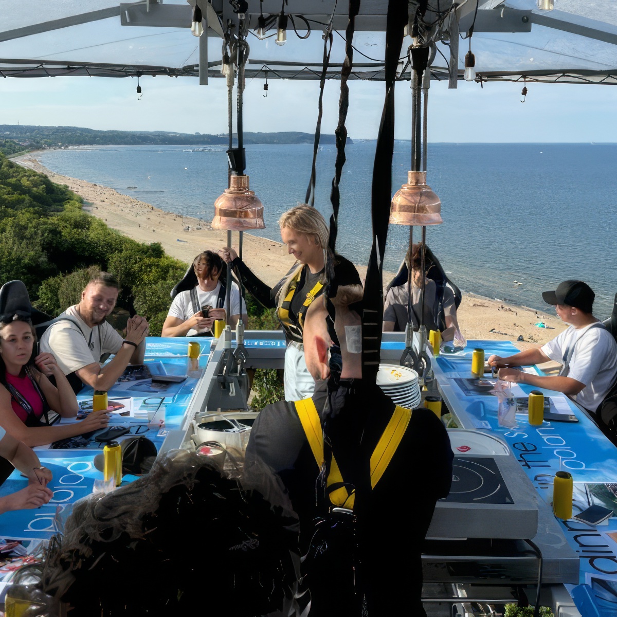 Dinner in the sky | Wiele lokalizacji | Dinner In The Sky
