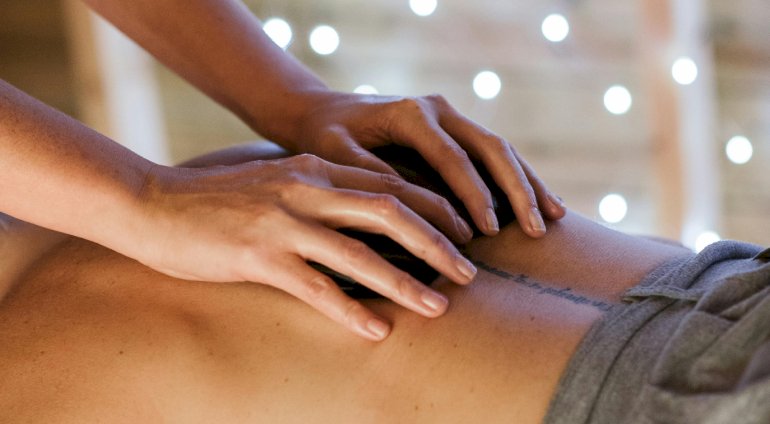 Masaż gorącymi kamieniami | Wrocław | Estetyka Ciała