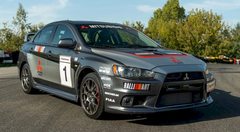 Jazda Mitsubishi Lancer EVO | Wiele lokalizacji | Super Cars