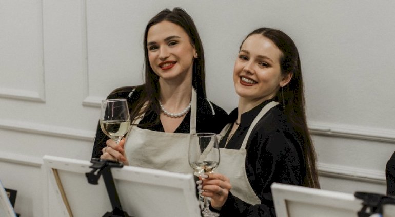 Malowanie przy winie | Wrocław | Malowanie z winem