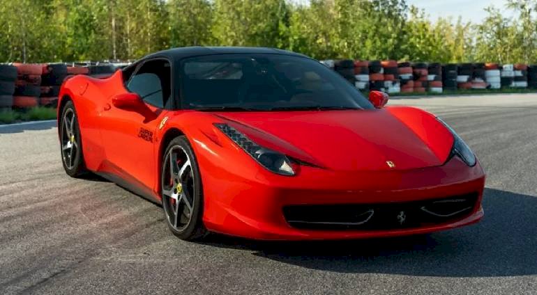 Jazda Ferrari Italia | Wiele lokalizacji | Super Cars