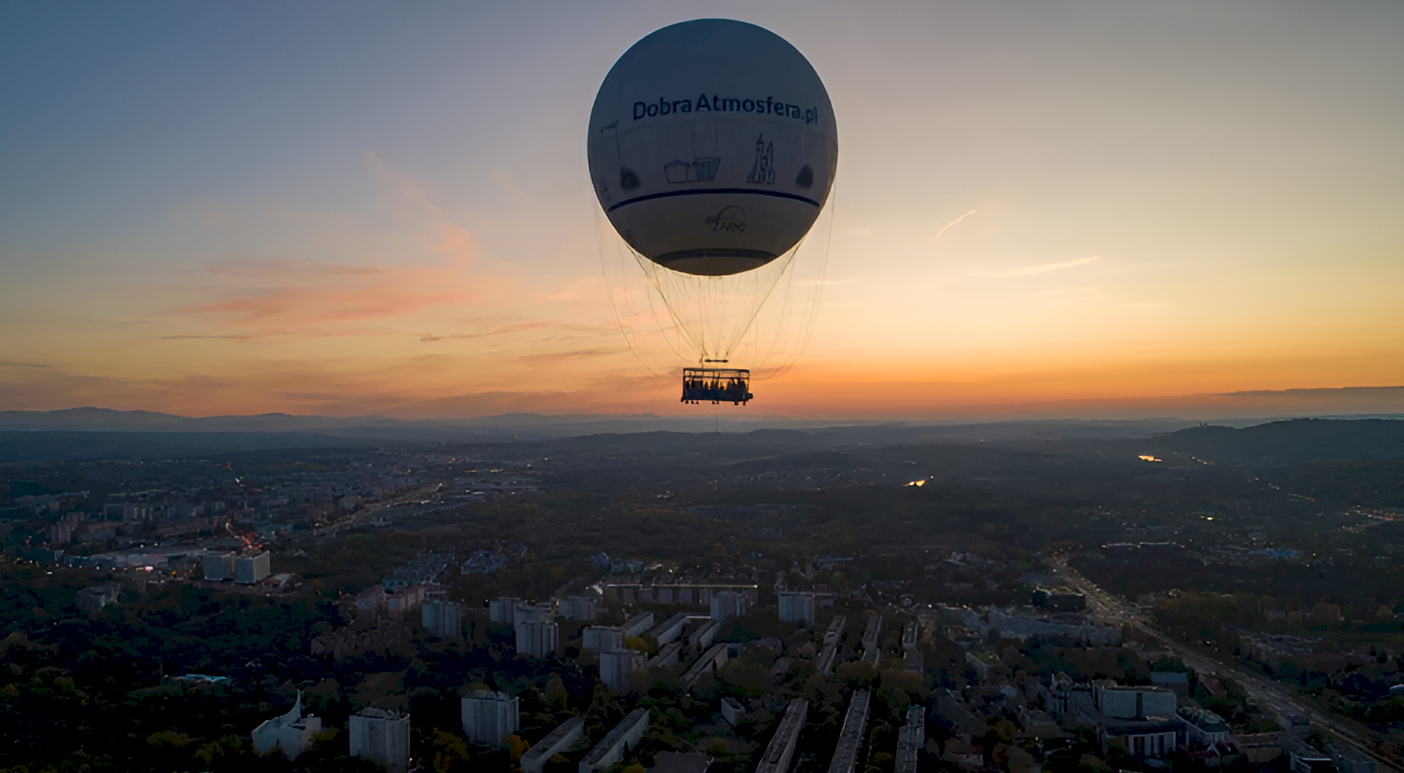 Lot balonem na uwięzi | Kraków