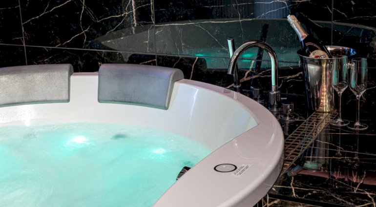 Voucher kwotowy na pobyt w Glass-House Apartments | Kraków | Glass-House Apartments