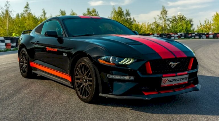 Jazda Fordem Mustangiem - 1 okrążenie | Tor Kraków | AUTOPREZENT lub Devil-Cars lub Super Cars