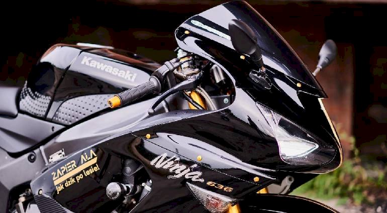 Jazda Kawasaki Ninja ZX6R po torze jako pasażer | Toruń | ASM Rent Car