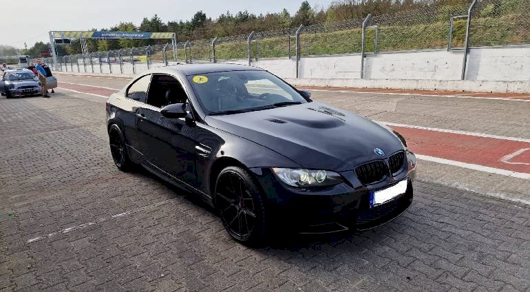 Jazda za kierownicą BMW M3 E92 V8 po torze | Toruń | ASM Rent Car
