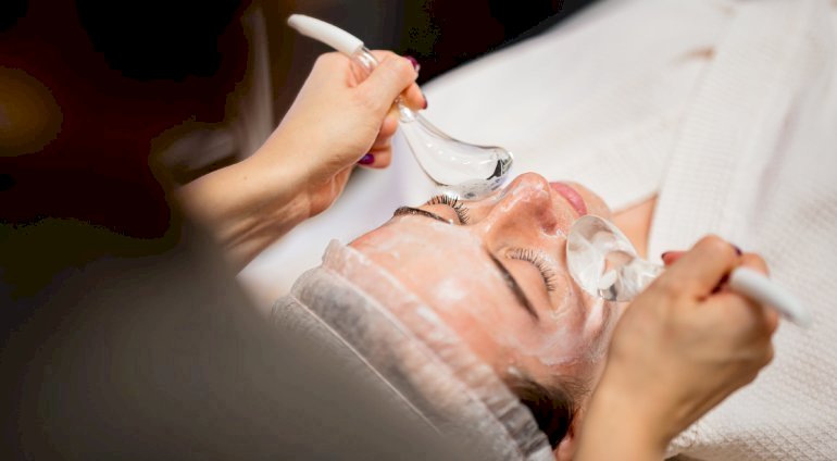 Zabieg na twarz | Toruń | Iconic CLINIC&SPA