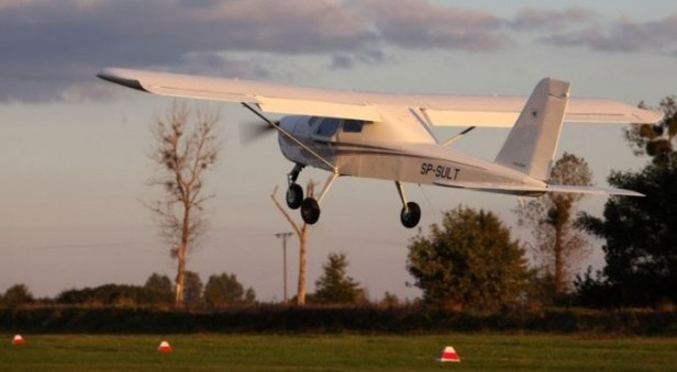 Lot samolotem ultralight z panoramą Wrocławia