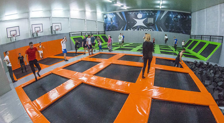 Przygoda w Parku Trampolin