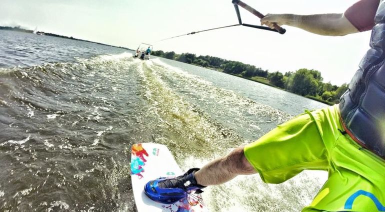 Wakeboarding za motorówką, Serock