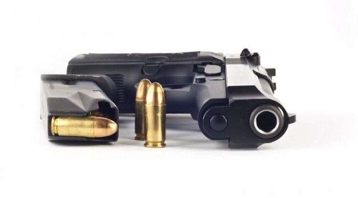Pistolet Z Nabojami