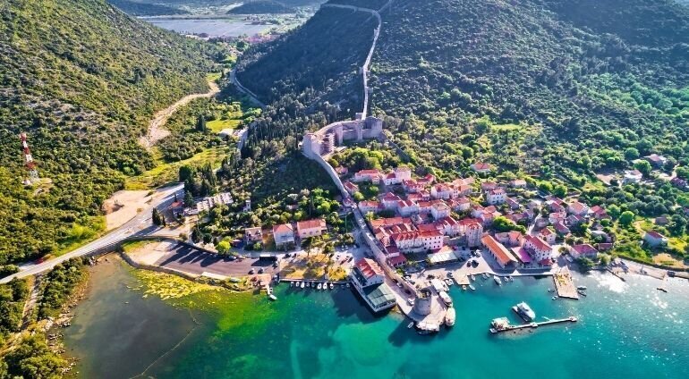 Widok Chorwacji z samolotu