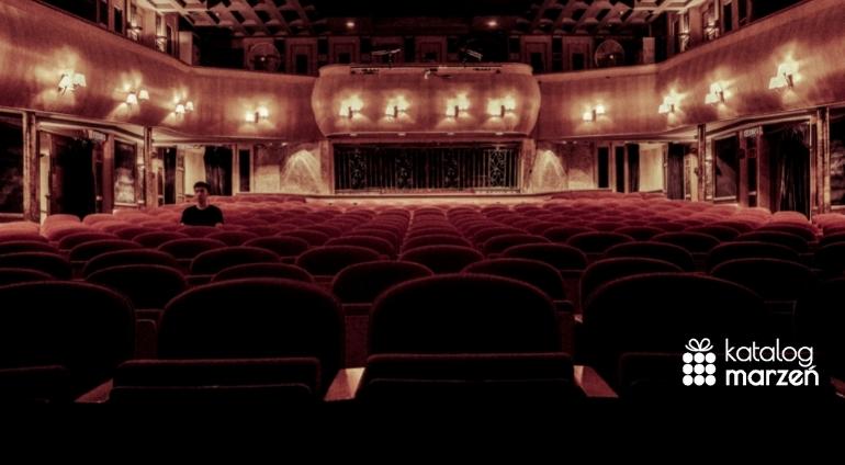 Wieczór w teatrze
