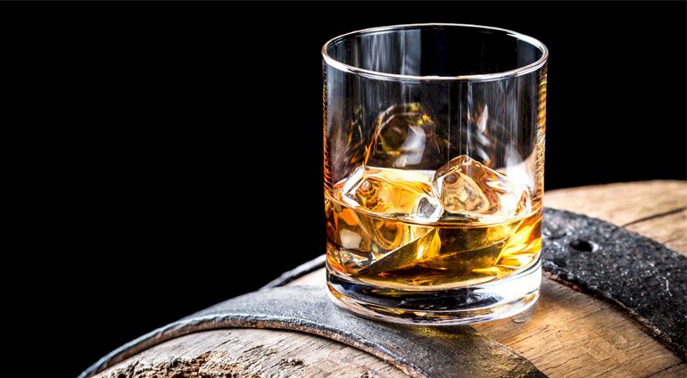 Gruba Szklanka z Whisky