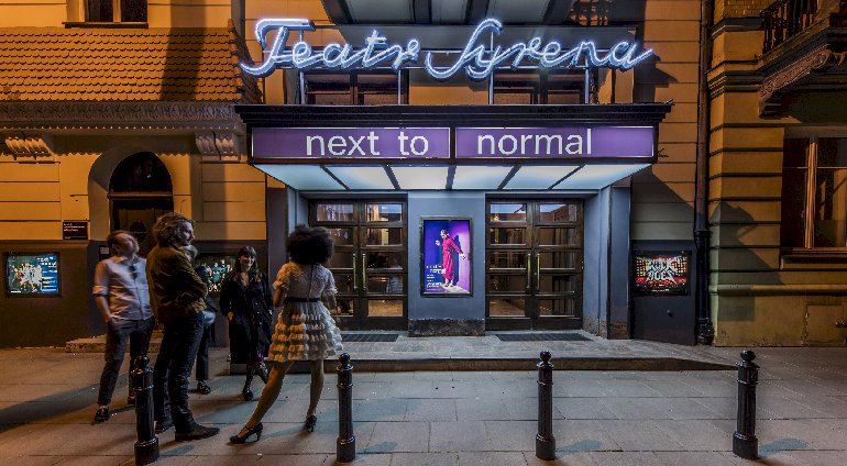 Wieczór w teatrze Syrena