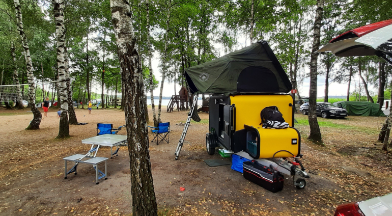 Camping w samochodzie wyprawowym