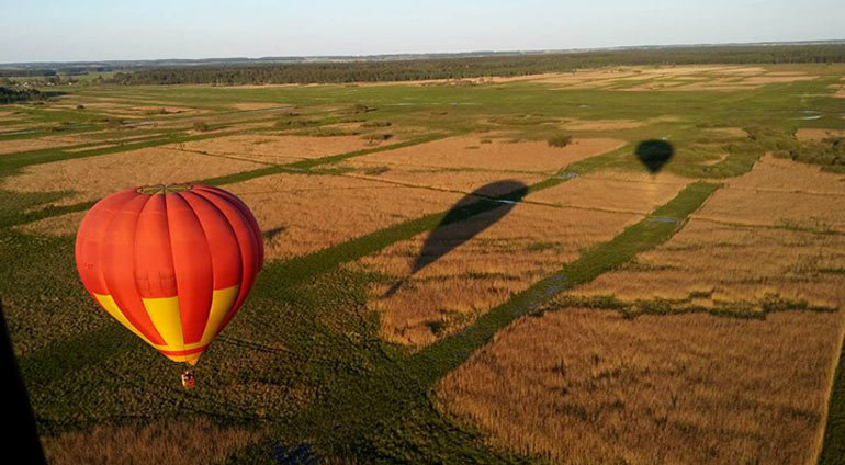 Czerwone Balony podczas Lotu