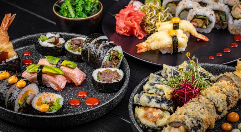 Kolacja sushi