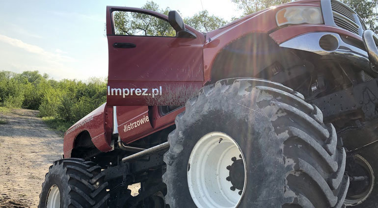 Jazda Monster Truckiem u Mistrzów Imprez