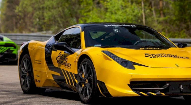Jazda Ferrari Italia - Toruń MotoPark (1 okrążenie, dla dziecka, SJS)