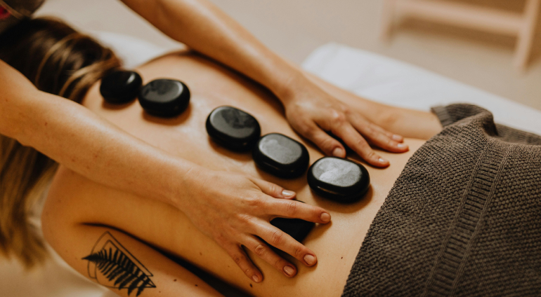 Masaż gorącymi kamieniami - Warszawa, Mokotów (Amanoi Spa)