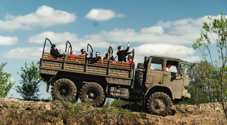 Militarne emocje na pokładzie pojazdu wojskowego - Łódź (plus przejazd wozem strażackim)