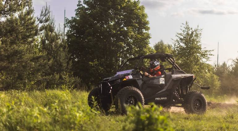 Jazda Polaris PZR Turbo S - Częstochowa (1 okrążenie, z Olafem Chłopkiem)
