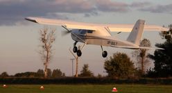 Prezent Lot samolotem ultralight z panoramą Wrocławia zdjęcie 1