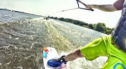 Wakeboarding za motorówką