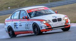 BMW 330i na Torze