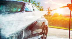 Detailing auto